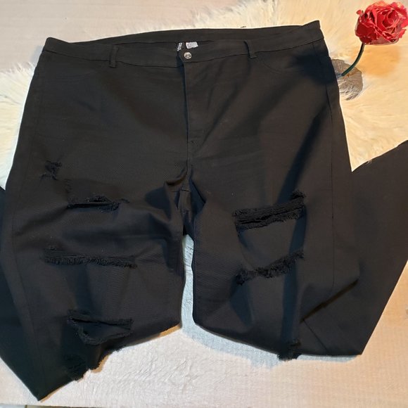 H&M Divided ripped black jeans high rise Plus Size 24 stretch - Picture 1 of 8